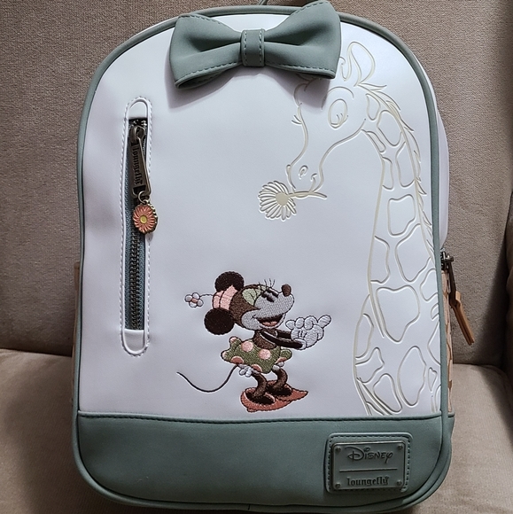 minnie safari loungefly